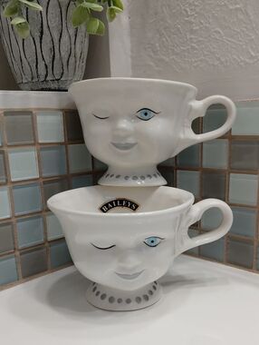 Baileys Irish Cream Winking Face Vintage Teacup Set